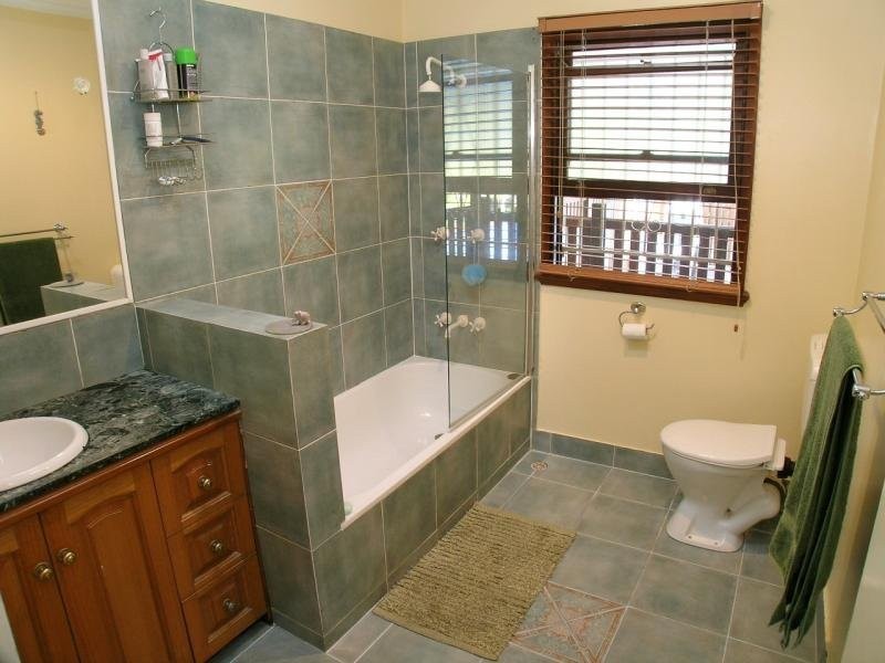 37 Carnelian St, Holland Park QLD 4121