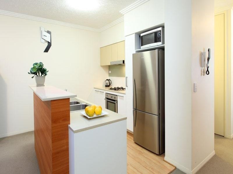 108/803 Stanley St, Woolloongabba QLD 4102