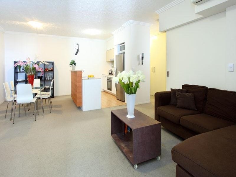 108/803 Stanley St, Woolloongabba QLD 4102