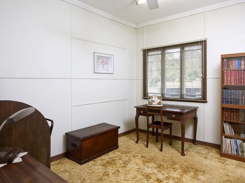 33 Hobart  Ave, Camp Hill QLD 4152