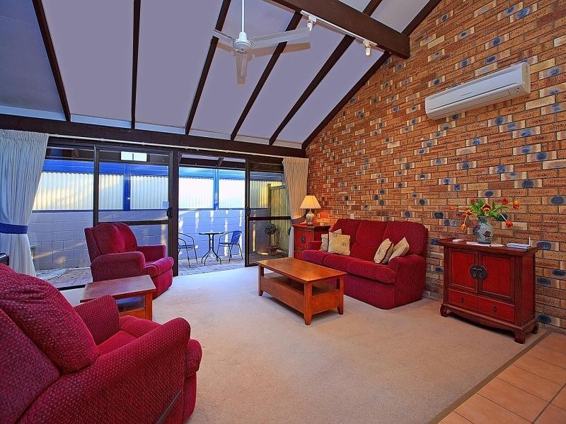 44 Luprena St, Mansfield QLD 4122