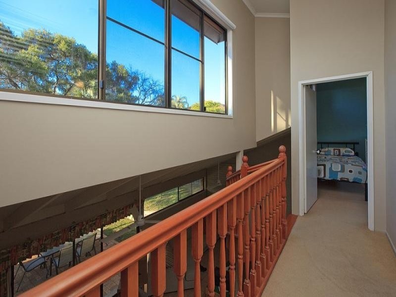 44 Luprena St, Mansfield QLD 4122