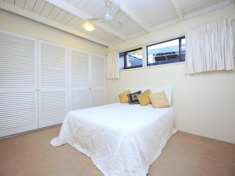 44 Luprena St, Mansfield QLD 4122