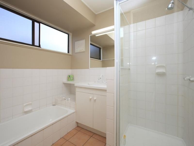 44 Luprena St, Mansfield QLD 4122