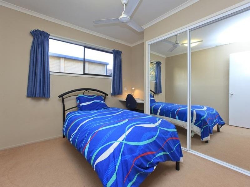 44 Luprena St, Mansfield QLD 4122