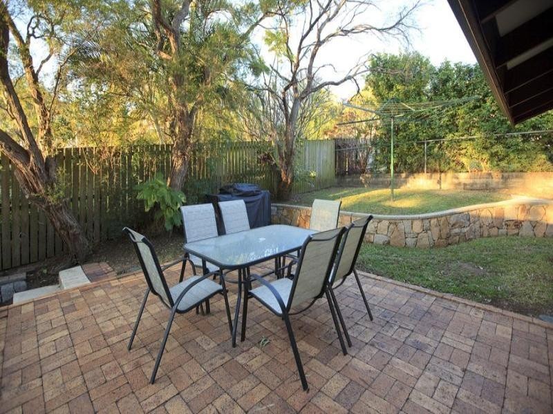 44 Luprena St, Mansfield QLD 4122