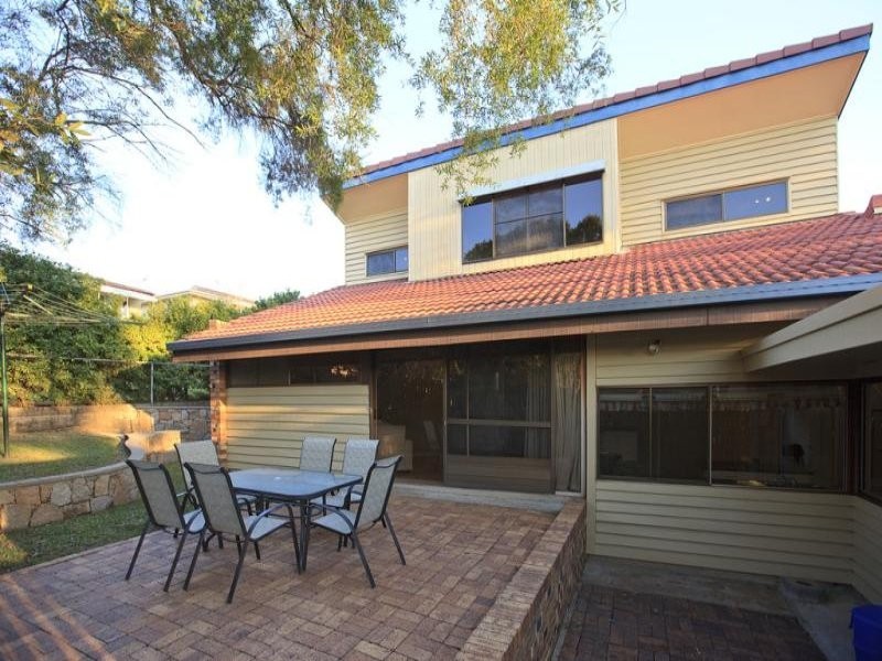 44 Luprena St, Mansfield QLD 4122