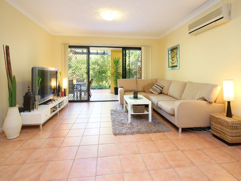 1/87 Victoria Terrace, Greenslopes QLD 4120