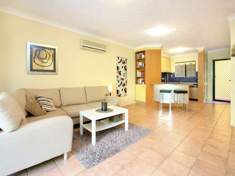 1/87 Victoria Terrace, Greenslopes QLD 4120