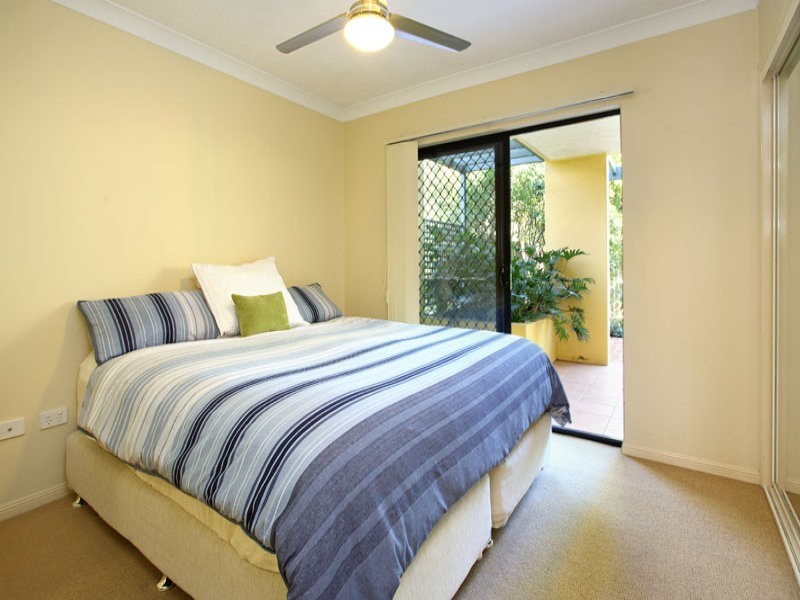 1/87 Victoria Terrace, Greenslopes QLD 4120