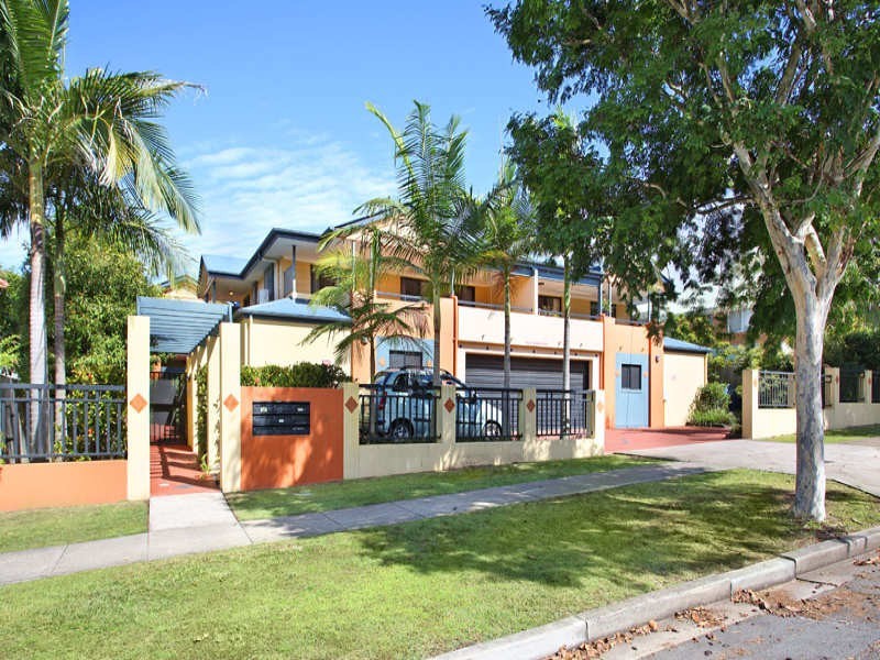 1/87 Victoria Terrace, Greenslopes QLD 4120