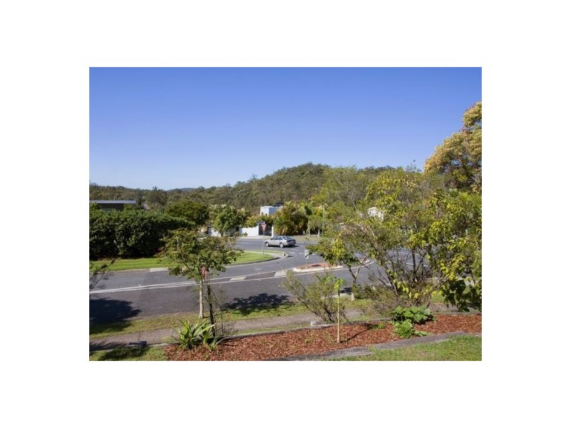 147 Sapphire Street, Holland Park QLD 4121