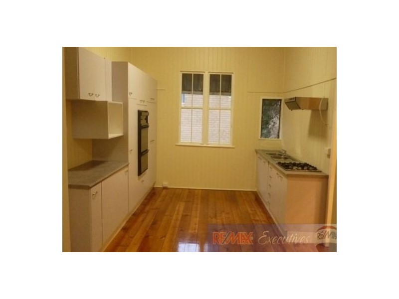 21 Beaton Street, Coopers Plains QLD 4108