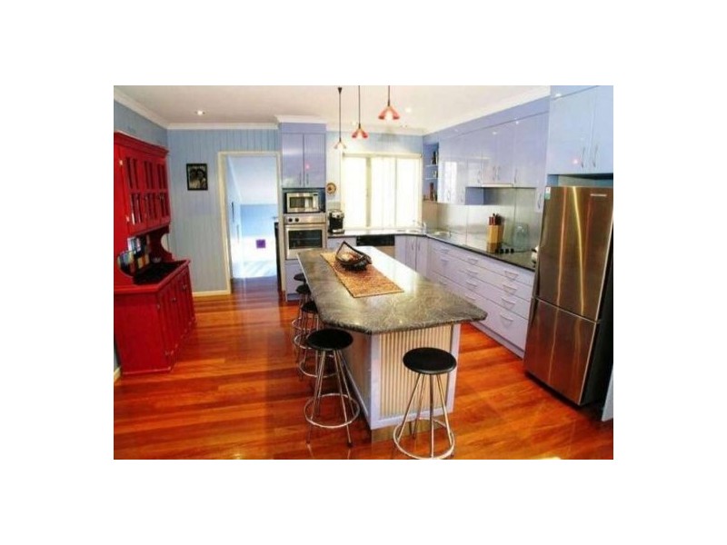 37 Carnelian  Street, Holland Park QLD 4121