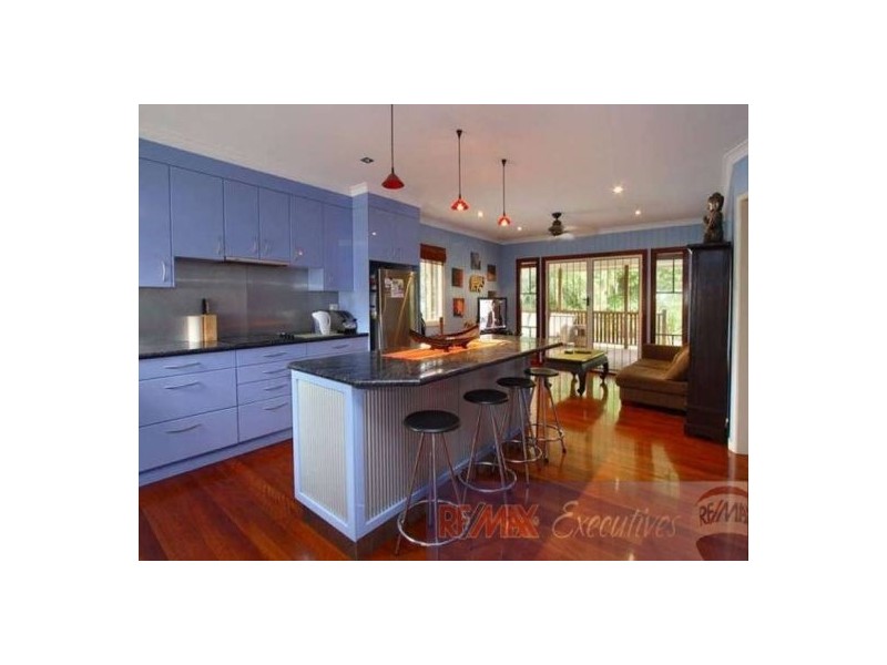 37 Carnelian  Street, Holland Park QLD 4121