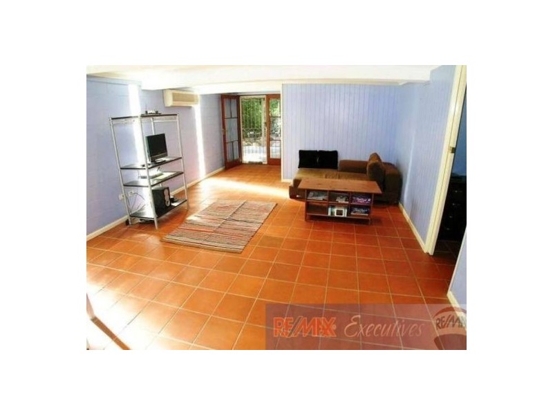 37 Carnelian  Street, Holland Park QLD 4121