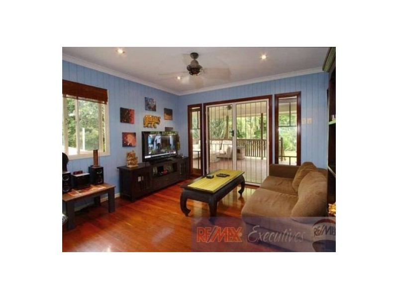 37 Carnelian  Street, Holland Park QLD 4121