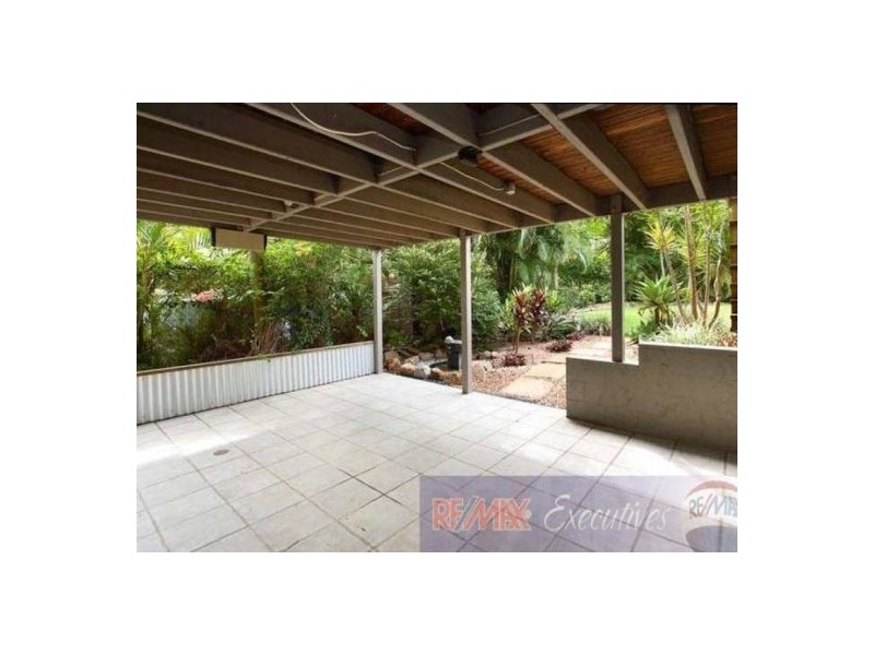37 Carnelian  Street, Holland Park QLD 4121