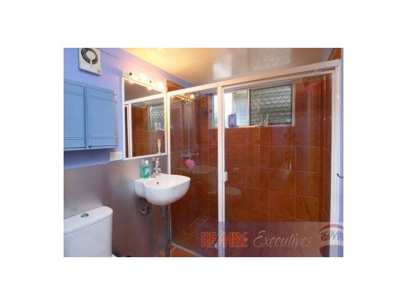 37 Carnelian  Street, Holland Park QLD 4121