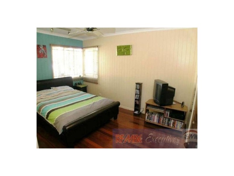 37 Carnelian  Street, Holland Park QLD 4121