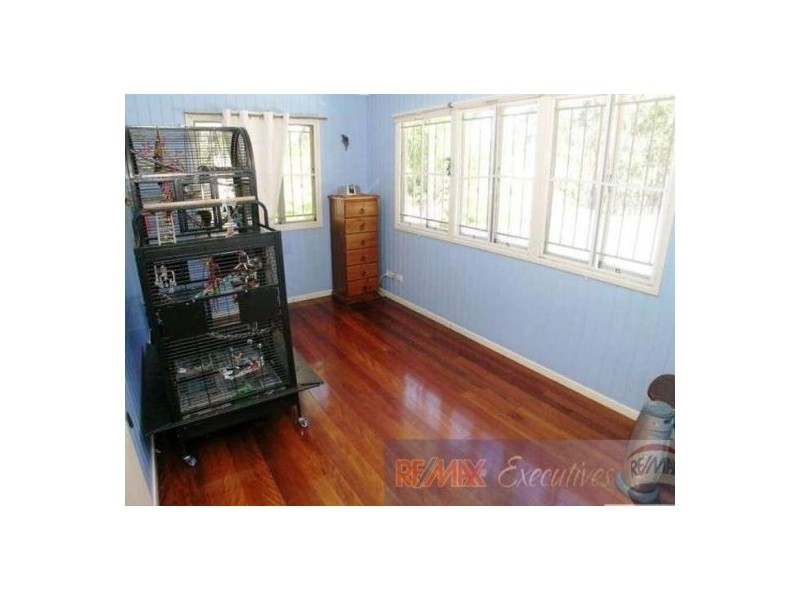 37 Carnelian  Street, Holland Park QLD 4121