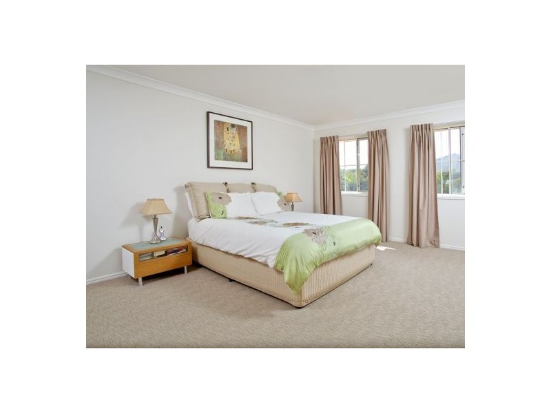 1 Baden Powell Place, Camp Hill QLD 4152