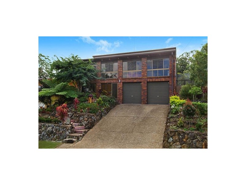 22 Cluden St, Holland Park West QLD 4121