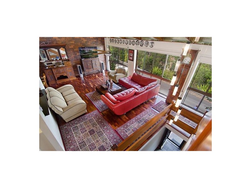 22 Cluden St, Holland Park West QLD 4121