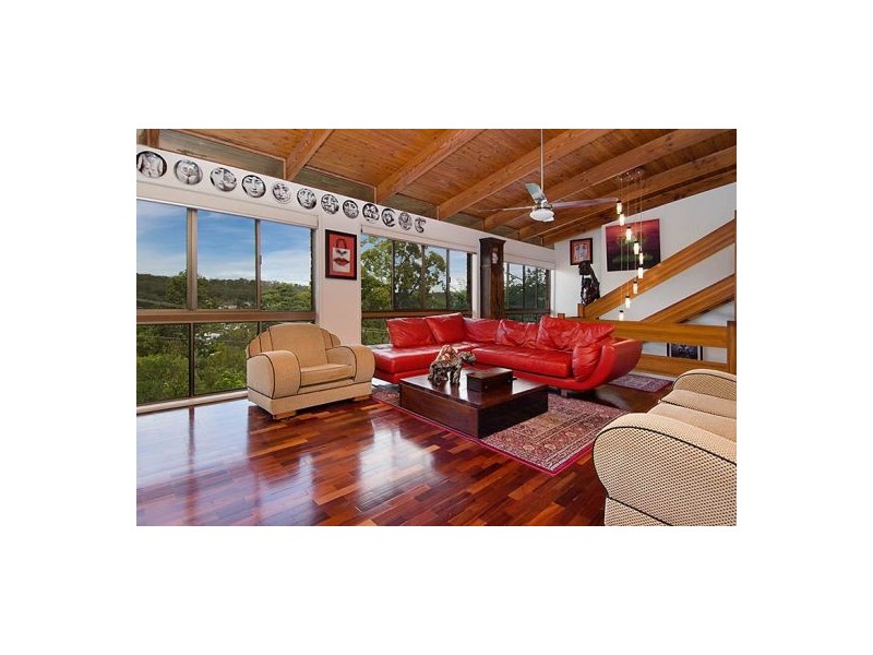 22 Cluden St, Holland Park West QLD 4121