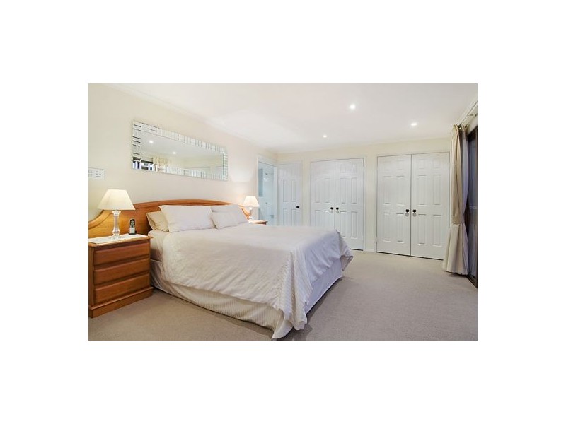 66 Kneale St, Holland Park West QLD 4121