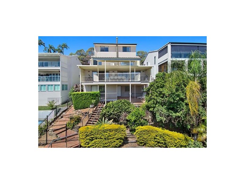 66 Kneale St, Holland Park West QLD 4121
