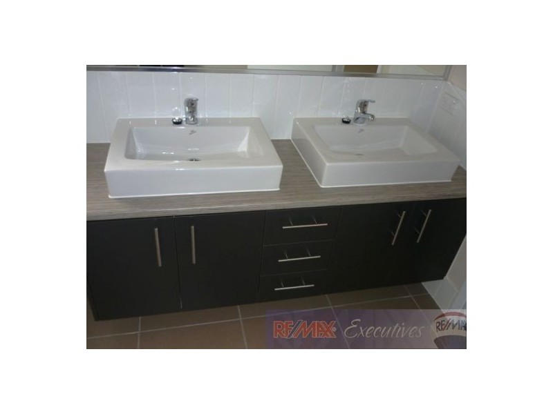 1731 Logan Road, Upper Mount Gravatt QLD 4122