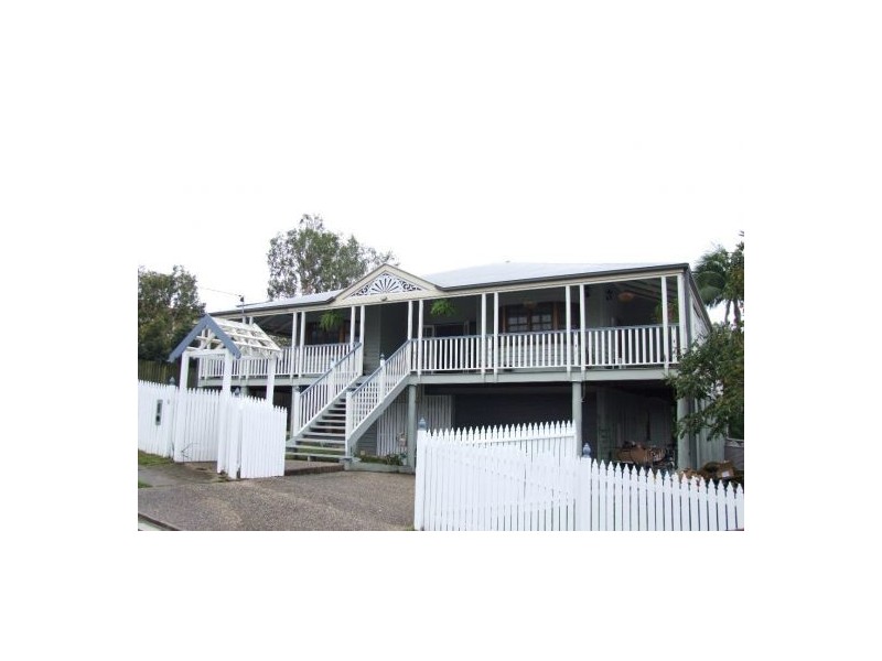 8 Princess Street, Camp Hill QLD 4152