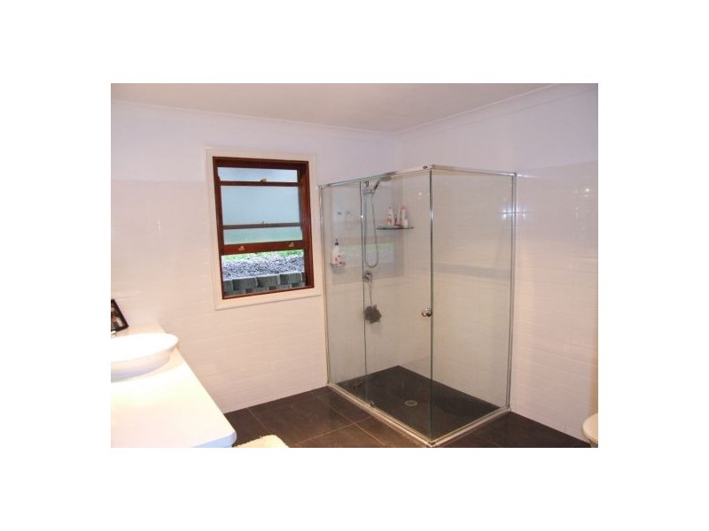 8 Princess Street, Camp Hill QLD 4152