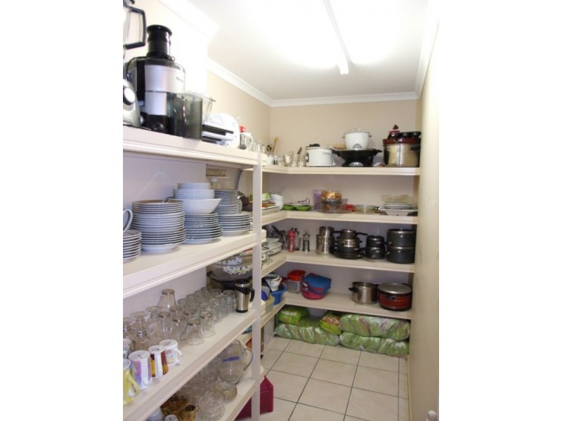 39 Aspen Street, Carindale QLD 4152