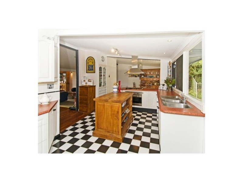 33 Thelma Street, Mount Gravatt East QLD 4122