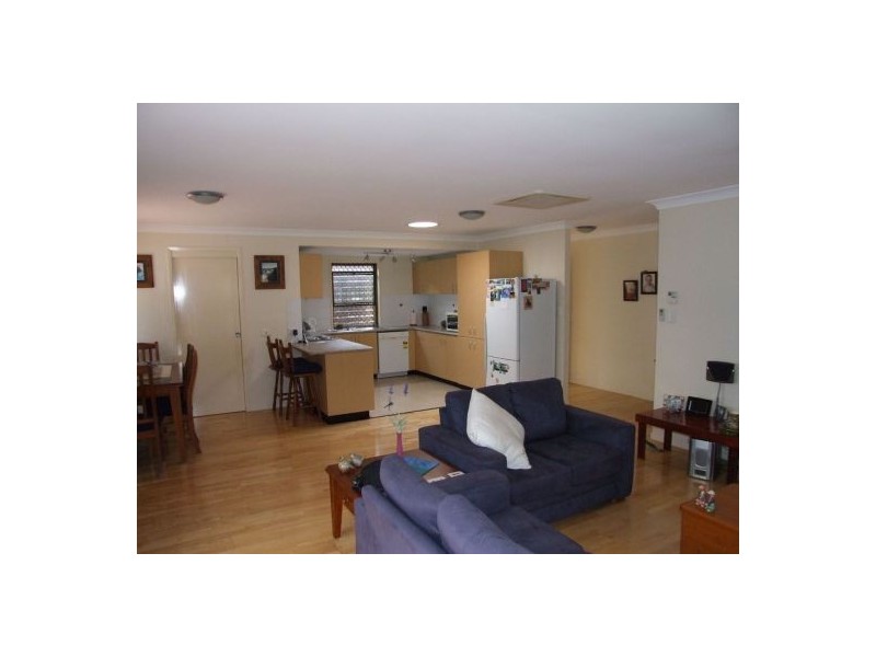 10/27 Oatland Cres, Holland Park West QLD 4121