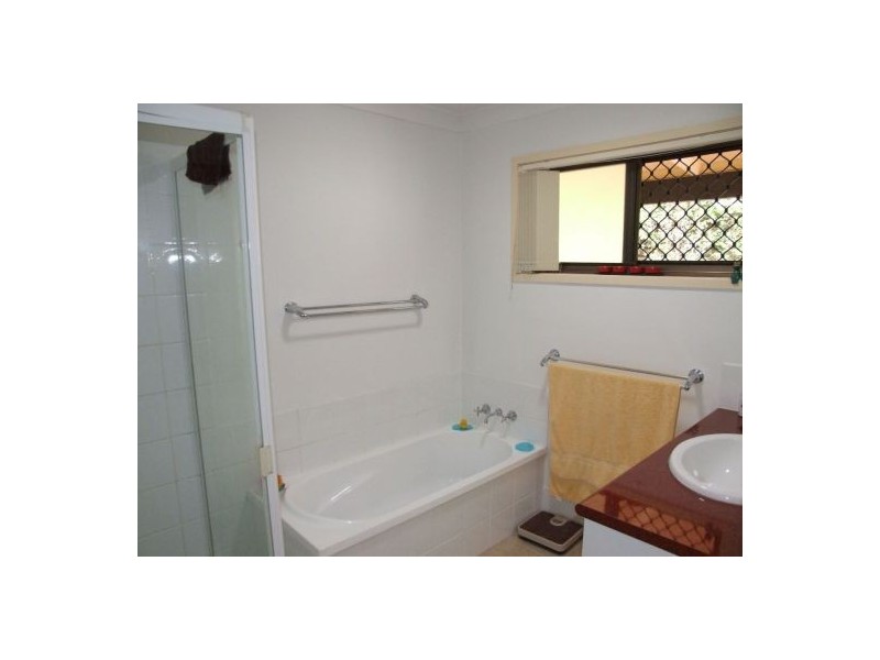 10/27 Oatland Cres, Holland Park West QLD 4121