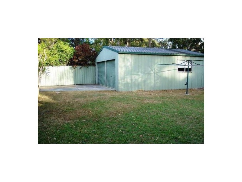3 Bron Ct, Loganlea QLD 4131