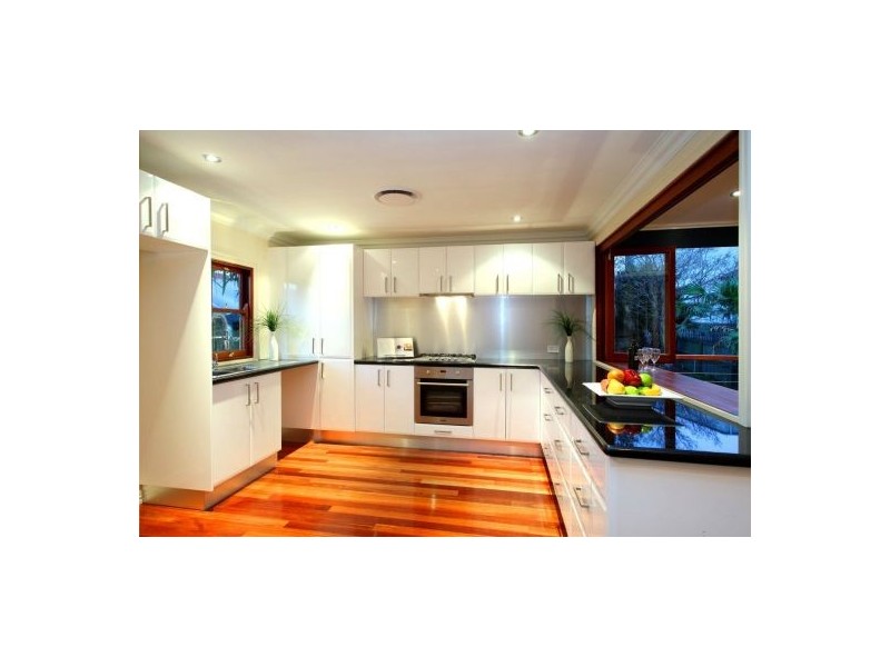 18. Drummond St, Greenslopes QLD 4120