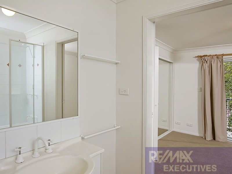 6/61 Main Avenue, Coorparoo QLD 4151