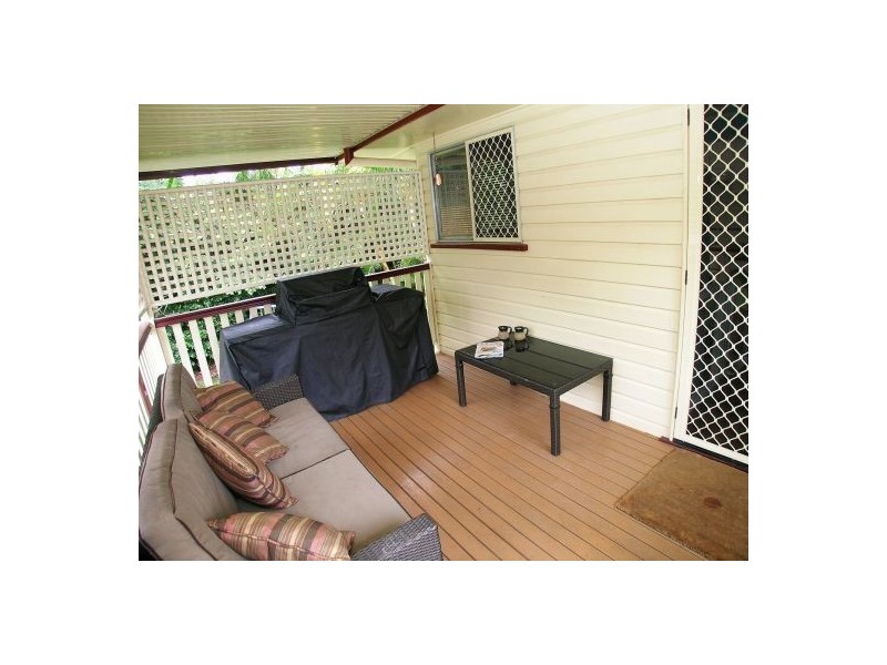 162 Messines Ridge Road, Holland Park West QLD 4121