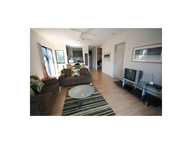 15/15 Kitchener Street, Coorparoo QLD 4151