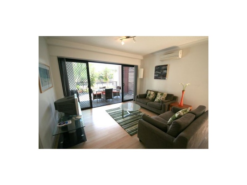 15/15 Kitchener Street, Coorparoo QLD 4151