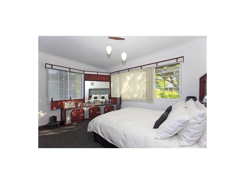 18 Askew Street, Tarragindi QLD 4121