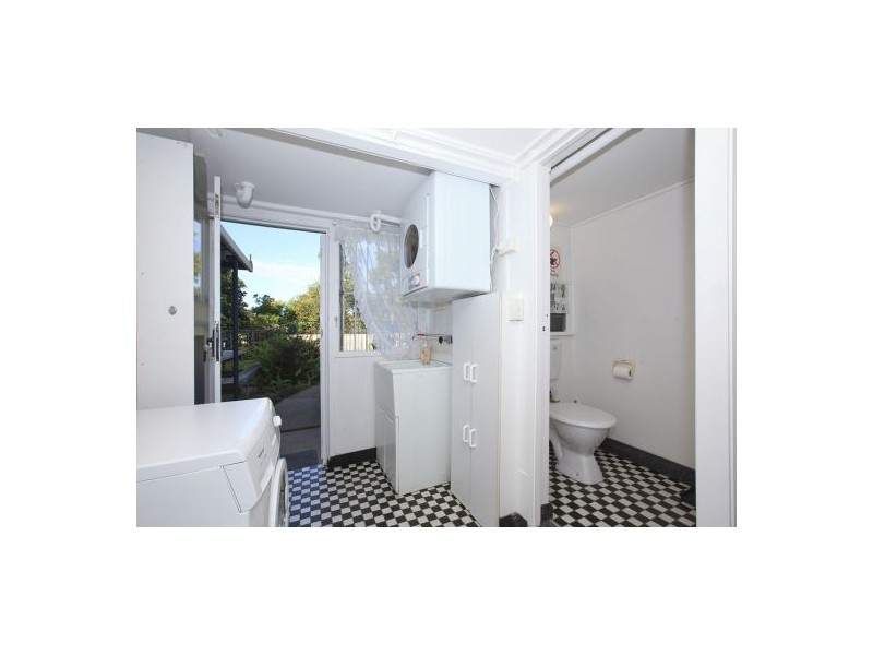 18 Askew Street, Tarragindi QLD 4121