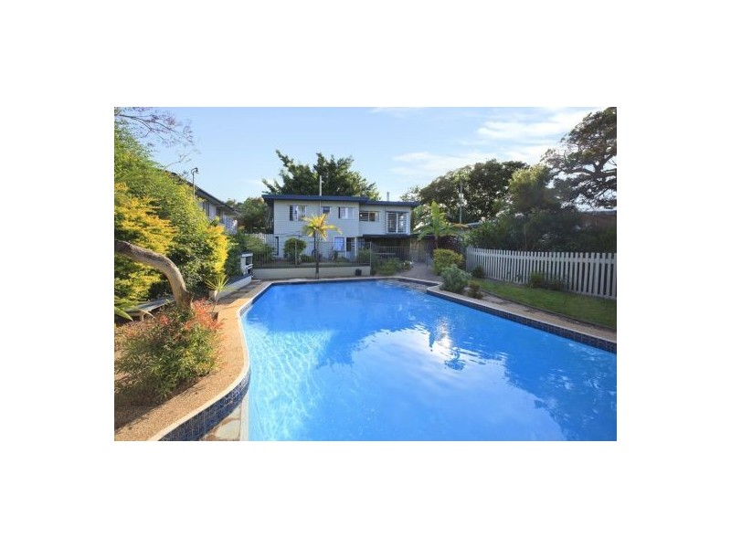 18 Askew Street, Tarragindi QLD 4121