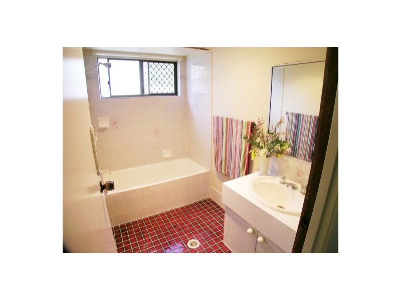 52 Kennedy Drive, Redbank Plains QLD 4301