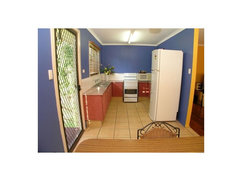 8 Raelene Terrace, Springwood QLD 4127