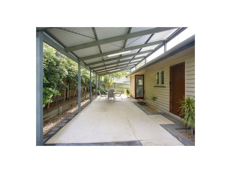 37. Latimer St, Holland Park QLD 4121